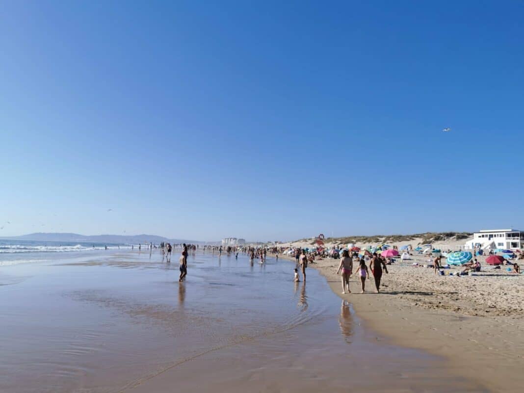 Ir à praia pode arruinar-lhe a carteira com estas multas escondidas!