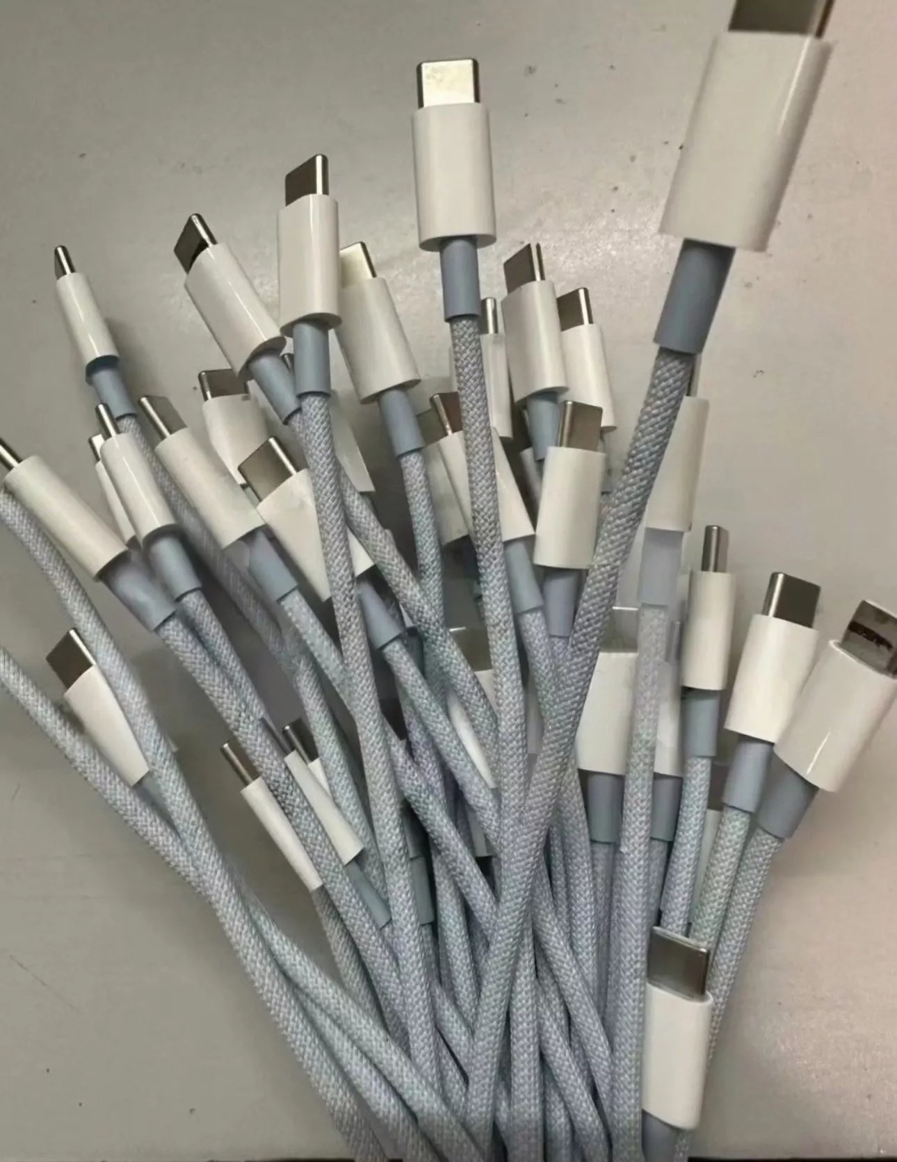 porta usb-c iphone 15