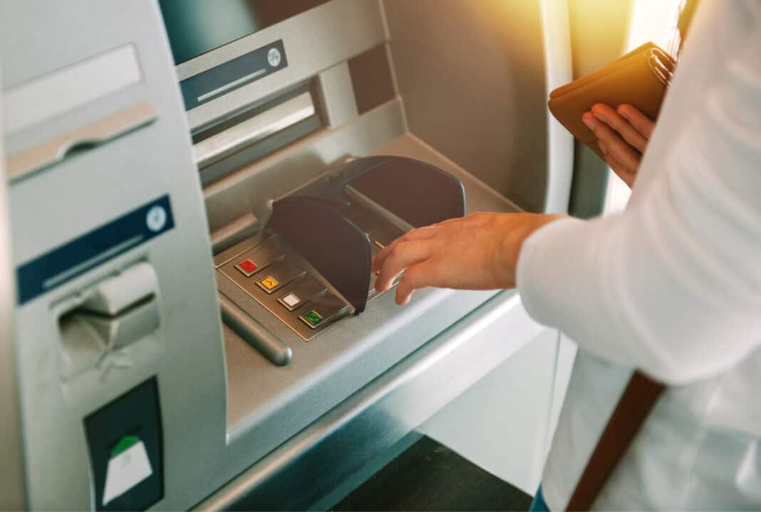 máquinas Multibanco, levantar dinheiro
